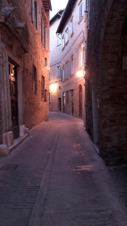 Appartamento in Centro Storico Urbino Esterno foto